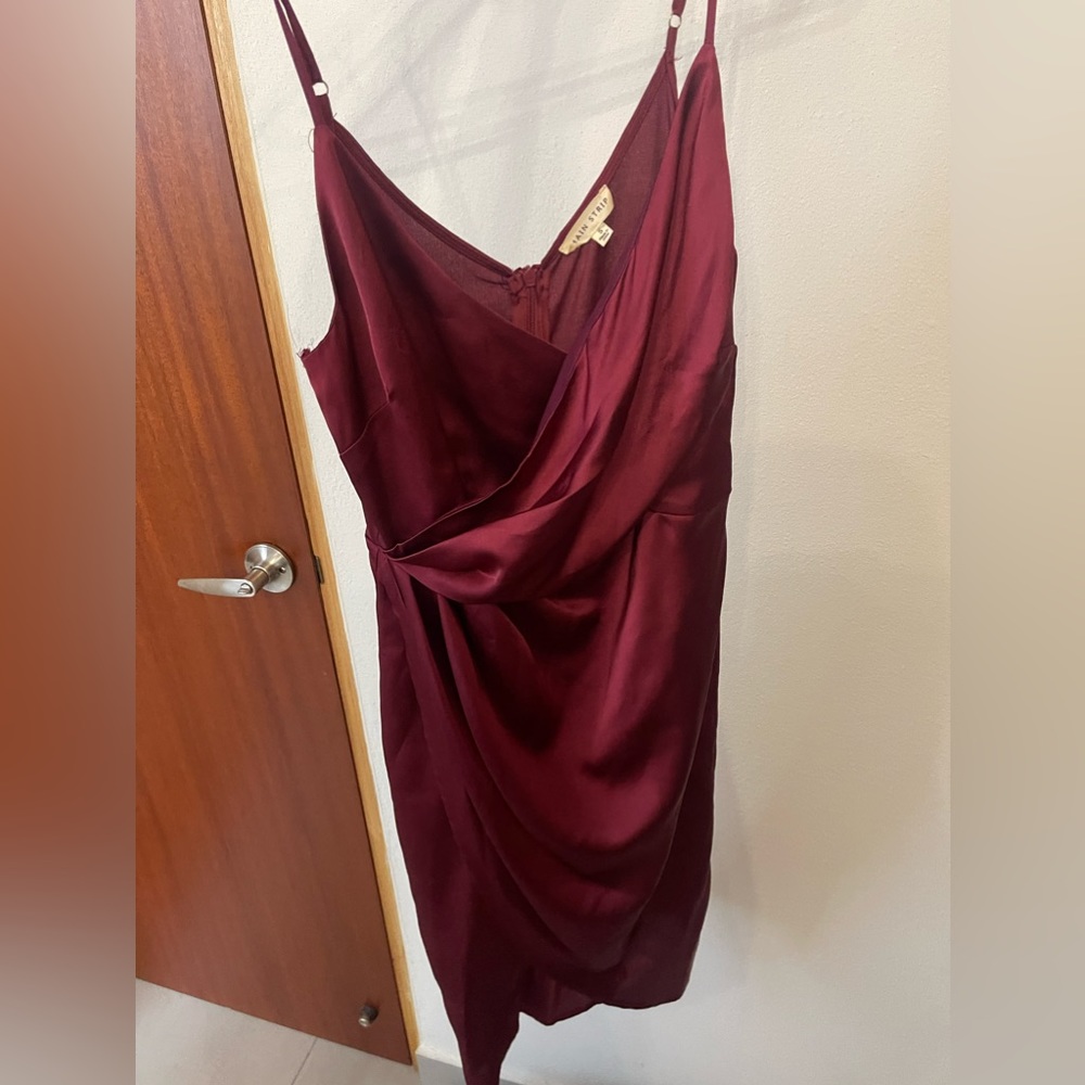 Silk midi dress perfect for any occasion